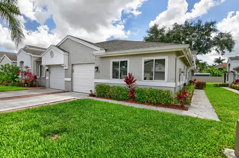 9147 Vineland Ct #G, Boca Raton, FL 33496