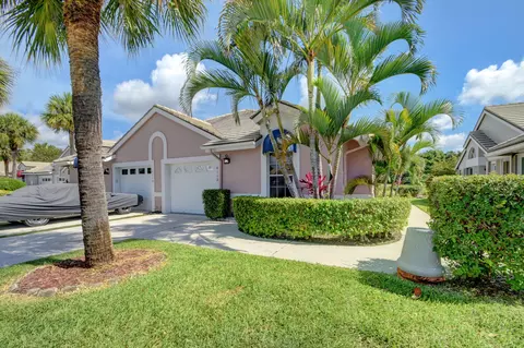 6112 Bear Creek Ct, Lake Worth, FL 33467