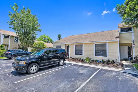 102 Lakewood Dr #22C, Jupiter, FL 33458