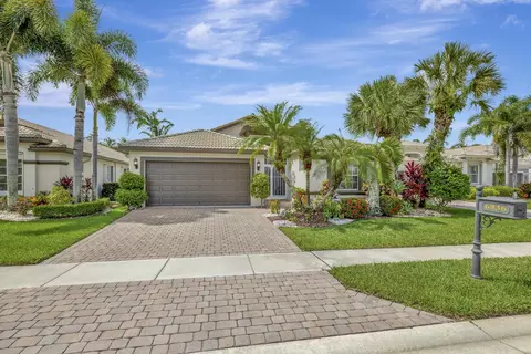 6836 Rienzo St, Lake Worth, FL 33467
