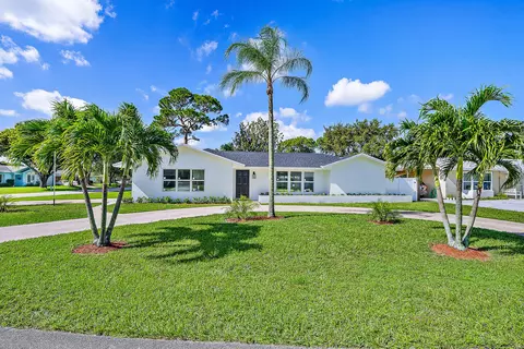 4340 Fushia Cir N, Palm Beach Gardens, FL 33410