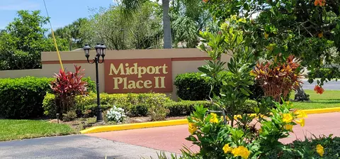 1554 SE Royal Green Cir #101, Port Saint Lucie, FL 34952