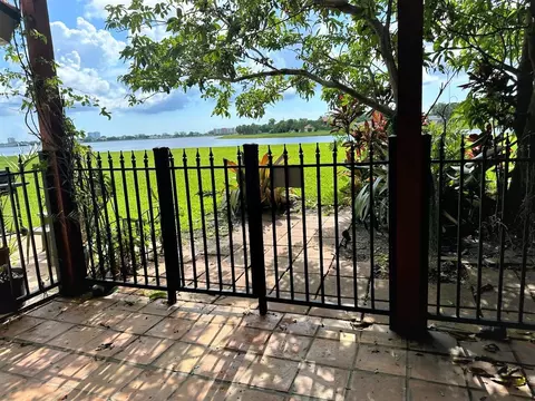 1800 Embassy Dr #134, West Palm Beach, FL 33401
