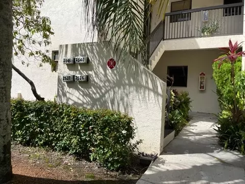 2537 Carambola Cir N #1828, Coconut Creek, FL 33066