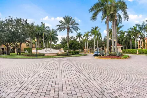 4101 San Marino Blvd #304, West Palm Beach, FL 33409
