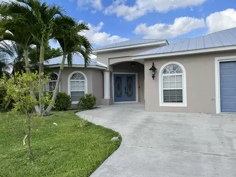3181 SW Armucher St, Port Saint Lucie, FL 34953
