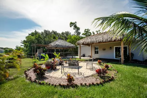2384 SE Hurley Ct, Port Saint Lucie, FL 34952