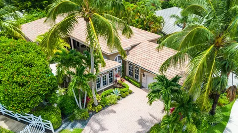 6469 Polo Pointe Way, Delray Beach, FL 33484