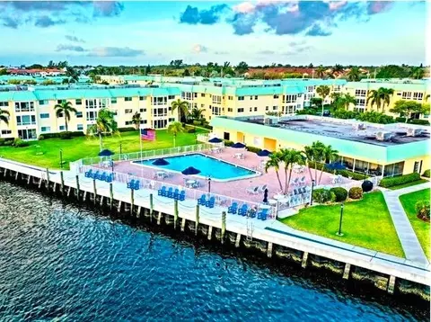 34 Colonial Club Dr #100, Boynton Beach, FL 33435
