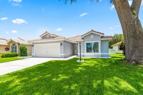 8552 Tourmaline Blvd, Boynton Beach, FL 33472