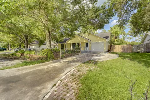 1310 16th Sw Ct, Vero Beach, FL 32962
