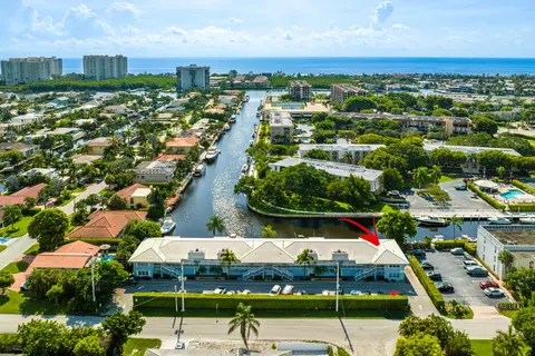 6100 NE 7th Ave #21, Boca Raton, FL 33487