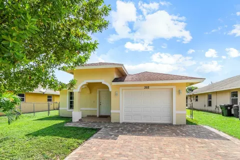 352 Fleming Ave, Greenacres, FL 33463