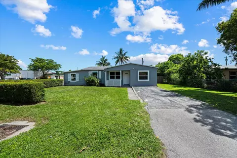 2760 Shawnee Rd, West Palm Beach, FL 33406