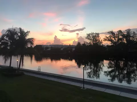 3 Colonial Club Dr #205, Boynton Beach, FL 33435