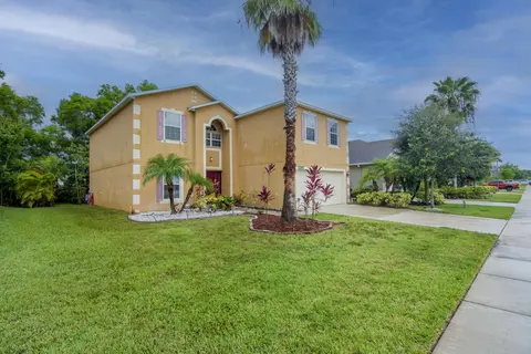 5265 NW Wisk Fern Cir, Port Saint Lucie, FL 34986
