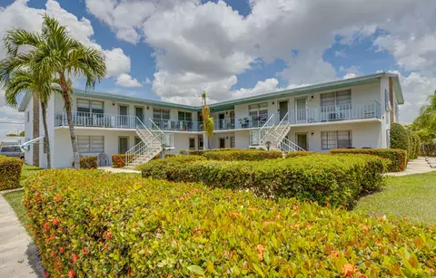 401 N J St #9, Lake Worth, FL 33460