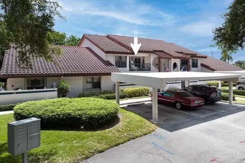 6011 SE Martinique Dr #201, Stuart, FL 34997