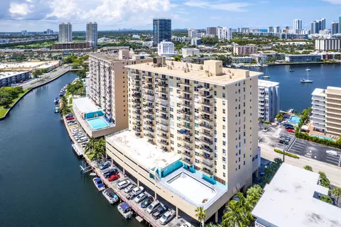 427 Golden Isles Dr #10F, Hallandale Beach, FL 33009