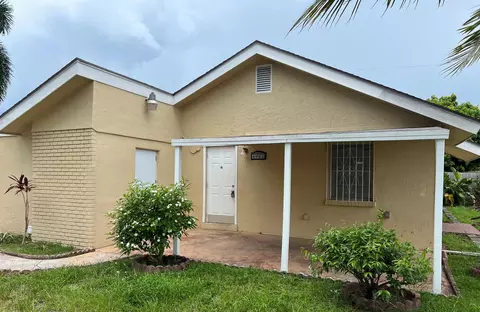 4988 Ohio Rd, Lake Worth, FL 33463