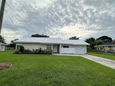 750 SW Belmont Cir, Port Saint Lucie, FL 34953