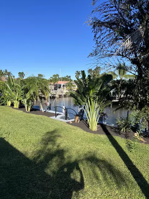 1919 Spanish Trl, Delray Beach, FL 33483