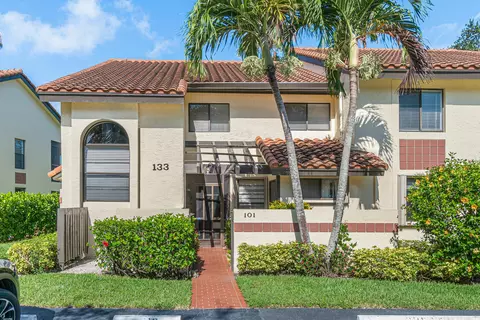 10447 S Circle Lake Dr #101, Boynton Beach, FL 33437