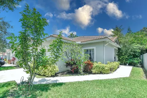 1080 SW 42 Way, Deerfield Beach, FL 33442