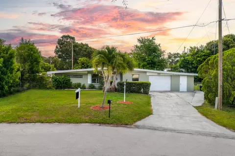 1935 Esplanade, Fort Pierce, FL 34982