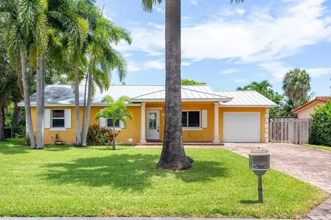 145 NW 8th St, Boca Raton, FL 33432