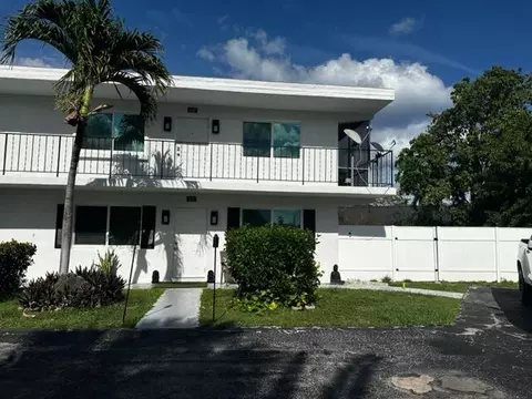 2180 NE 5th Cir, Boca Raton, FL 33431