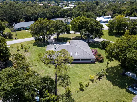 2714 SE Carthage Rd, Port Saint Lucie, FL 34952
