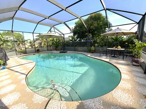 443 SE Langfield Ave, Port Saint Lucie, FL 34984