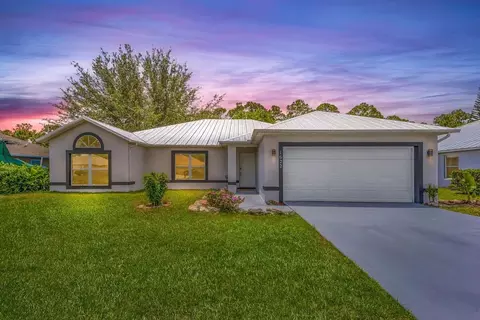 1622 SW Lofgren Ave, Port Saint Lucie, FL 34953