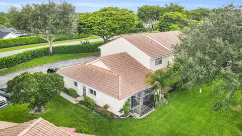 6371 Boca Cir, Boca Raton, FL 33433