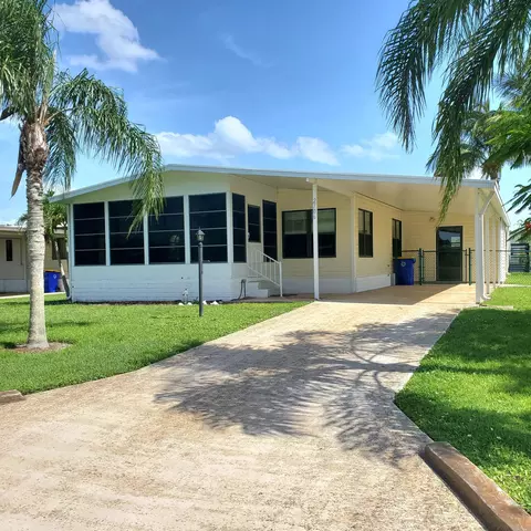 2706 SW Pontiac Pl, Stuart, FL 34997 photo 1