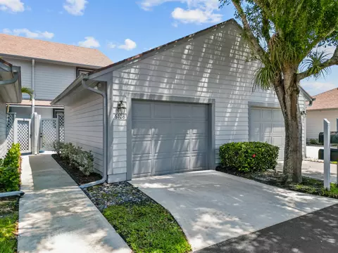 6108 SE Georgetown Pl, Hobe Sound, FL 33455