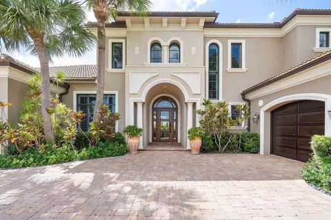 10149 Seagrape Way, Palm Beach Gardens, FL 33418