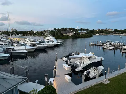 2921 NE 28th St #102, Lighthouse Point, FL 33064