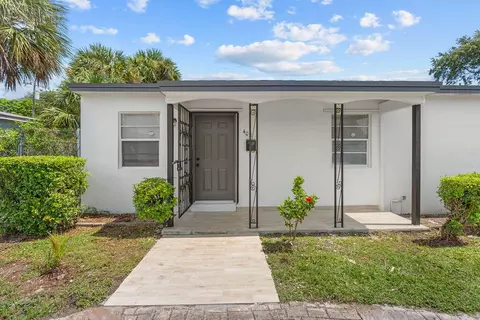 400 W 15th St, Riviera Beach, FL 33404