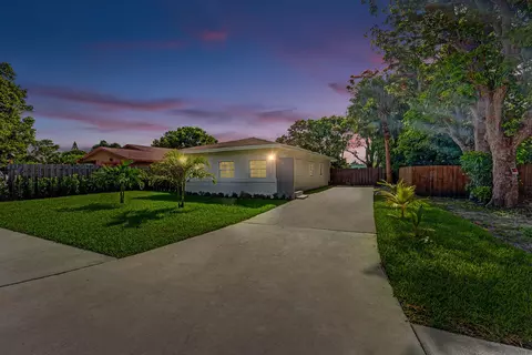 321 NW 5th Ave, Delray Beach, FL 33444