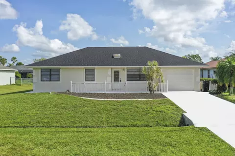 977 SE Bayfront Ave, Port Saint Lucie, FL 34983