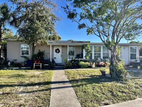 1678 NE 51st St, Pompano Beach, FL 33064