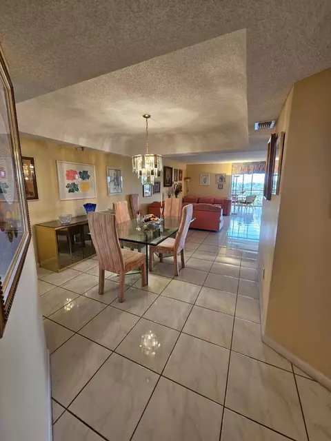 Undisclosed, Boca Raton, FL 33428