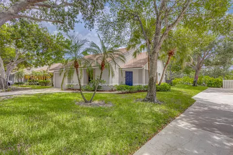 700 Bannock Ln, Palm Beach Gardens, FL 33418