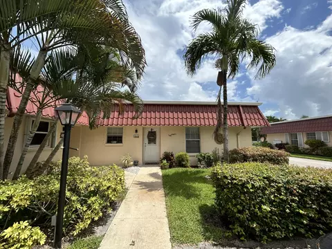 294 Cape Cod Cir, Lake Worth, FL 33467