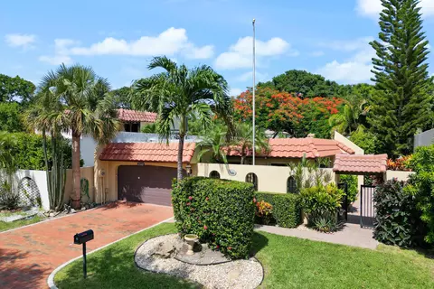3579 Commodore Cir, Delray Beach, FL 33483