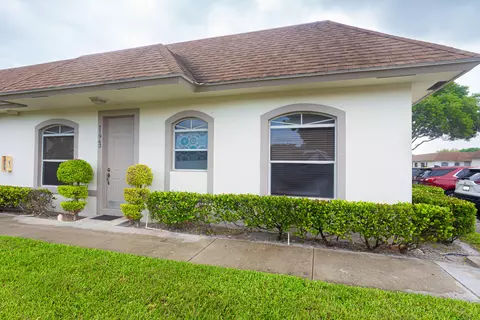 11943 Sturbridge Ln, Wellington, FL 33414
