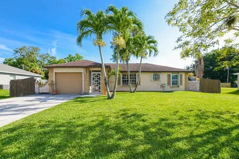 1065 SW Sultan Dr, Port Saint Lucie, FL 34953