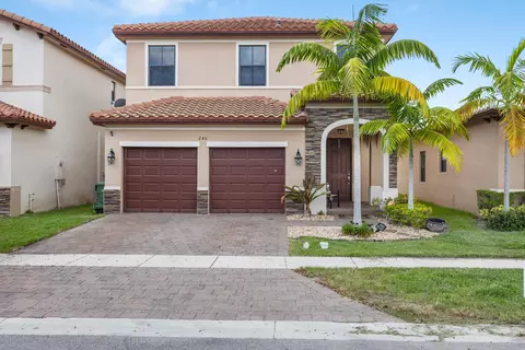 240 NE 23rd Ter, Homestead, FL 33033
